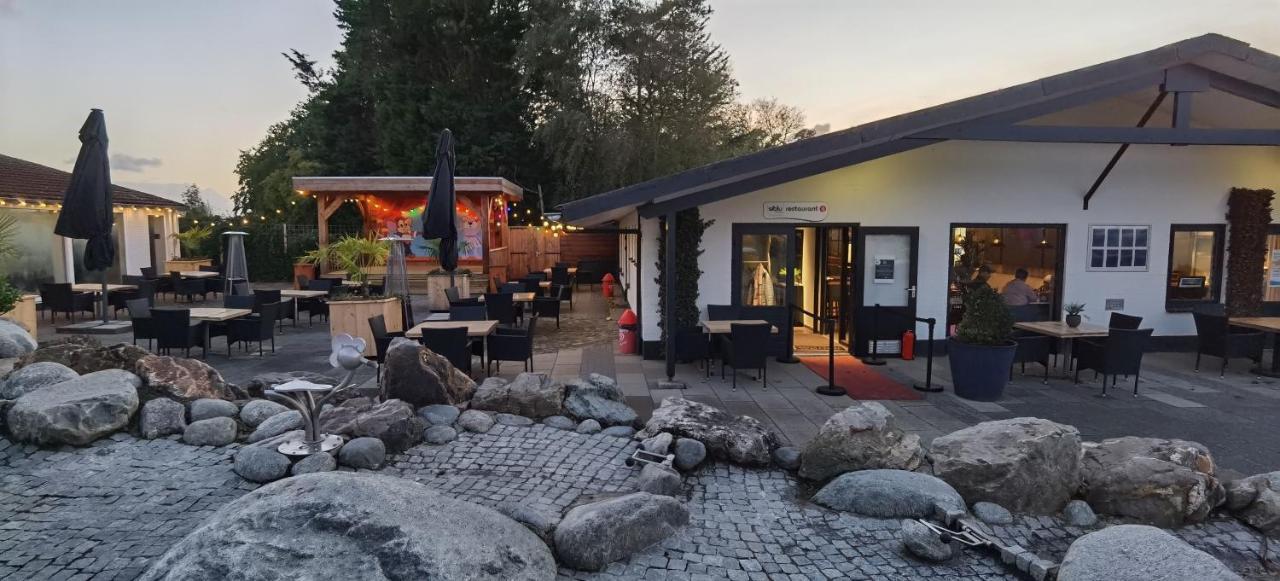 Chalet M44 Oostkapelle Exterior photo