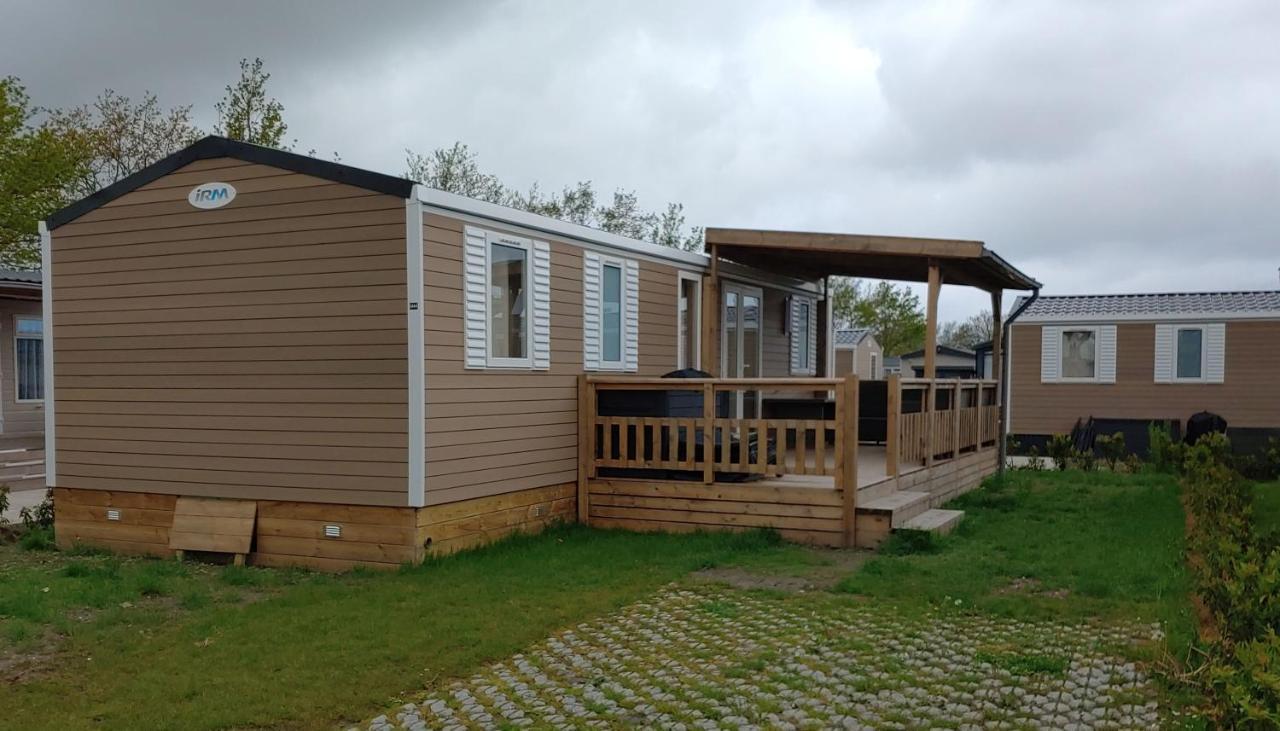 Chalet M44 Oostkapelle Exterior photo